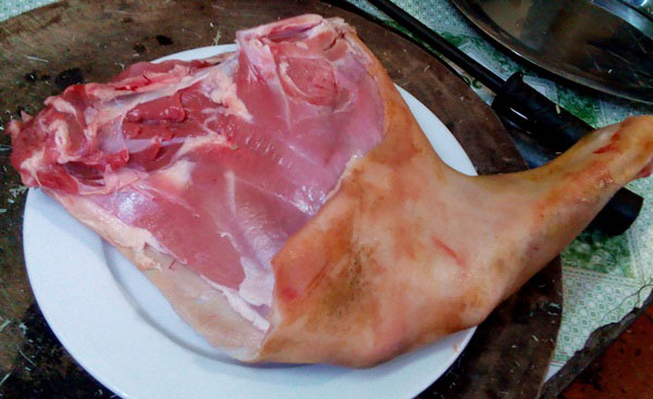 Thịt dê - Thực Phẩm Long Trọng Tiến - Công Ty Cổ Phần Long Trọng Tiến